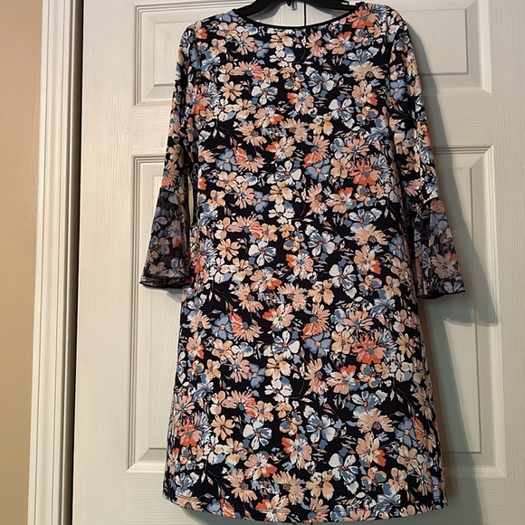 Per Seption -Large Floral -Navy w/Peach, Tan, & Blue Flowers - Long Bell Sleeves - Picture 7 of 8